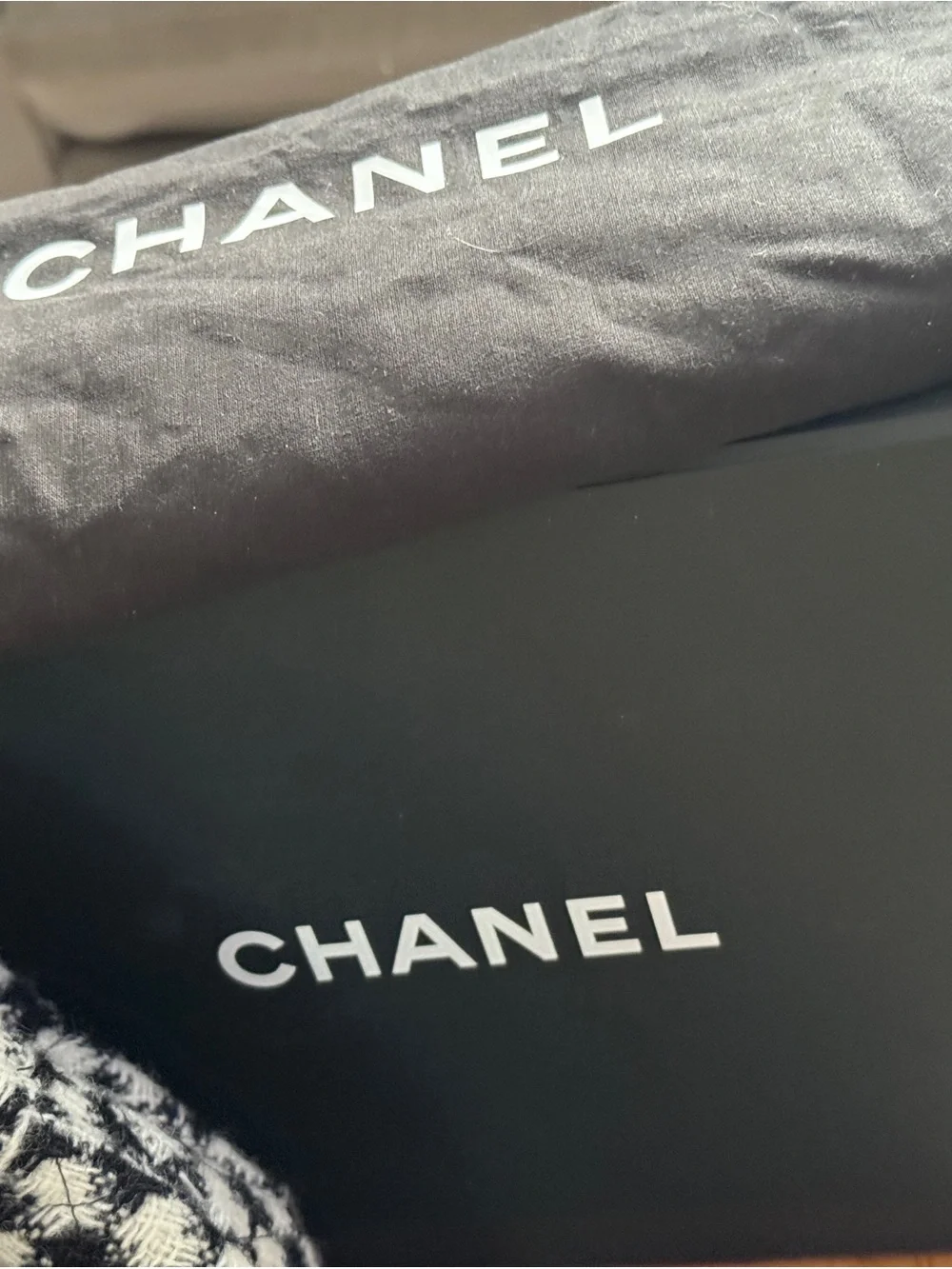 CHANEL Black & White Houndstooth Tweed Drawstring Bucket Bag 2022